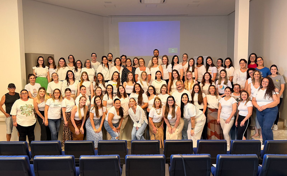 Escola Interativa aprimora atendimento com curso In Company do SINEPE/RS